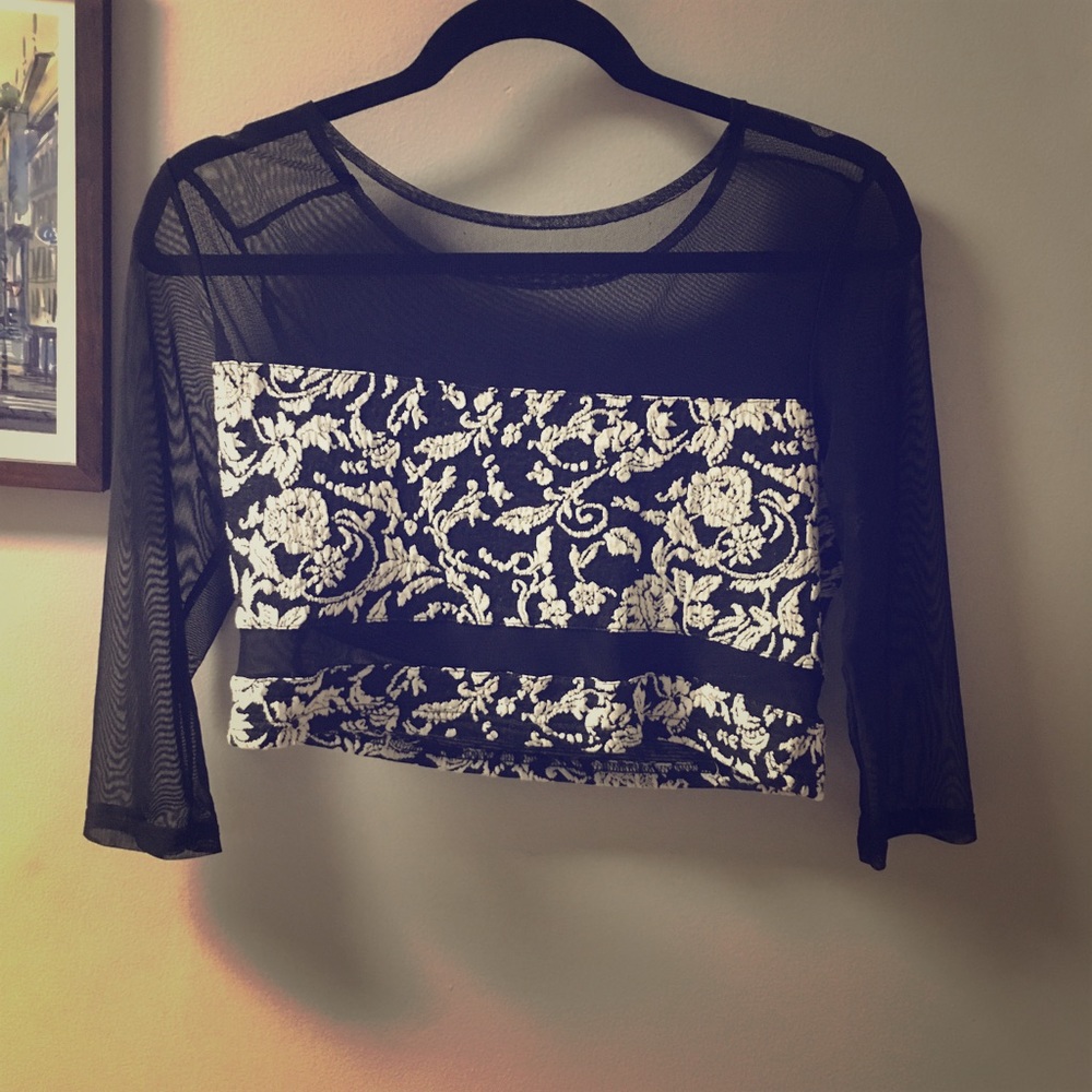 Crop top